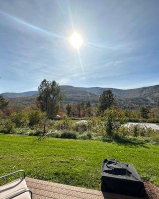 SPECTACULAR CATSKILLS 4 BEDROOM VACATION OASIS- Gorgeous Hunter Mountain Views!