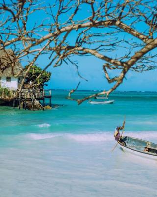 ✰Secluded House w/King Bed near Beach-5 min walk✰