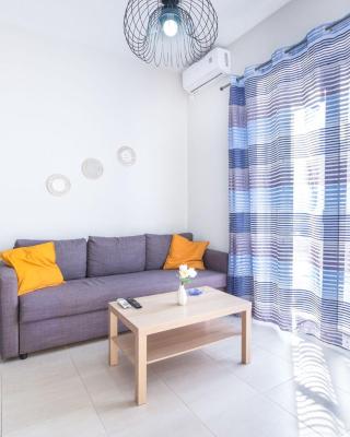 Bright Apartment In Piraeus