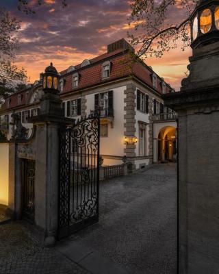 Schlosshotel Berlin by Patrick Hellmann