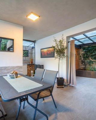 Holzer's Apartment