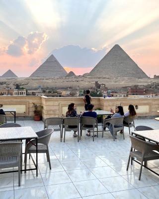Moses Pyramids Inn