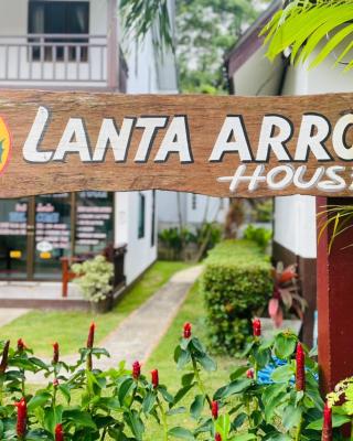 Lanta Arrow House