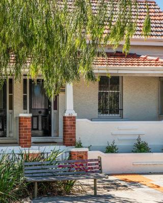 Captain's Heritage Cottage - central Fremantle 2 bedroom historic cottage