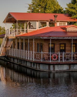 Mėlynojo karpio barža