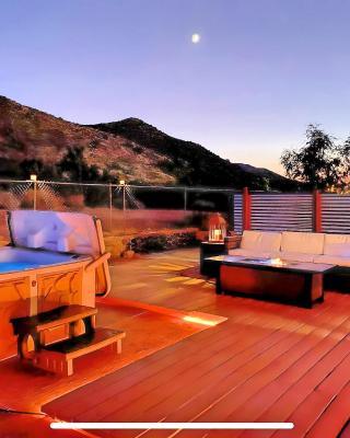 JT's Star Catcher Cabin - HOT TUB