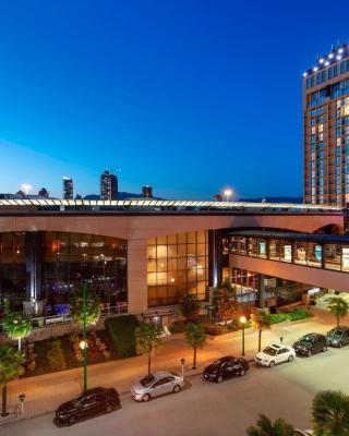 Delta Hotels by Marriott Burnaby Conference Centre