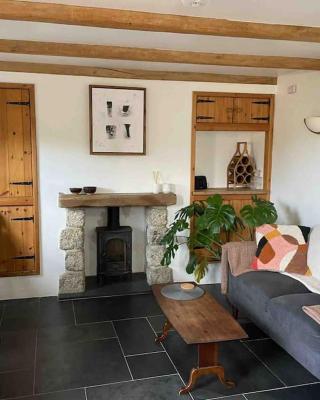 9A Viaduct Cottage - the cosiest bolthole in the SW!