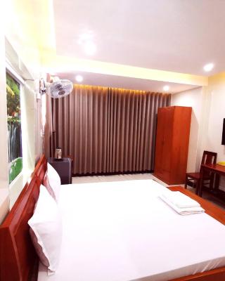 KHÁCH SẠN CÚC PHƯƠNG (CÚC PHƯƠNG HOTEL)