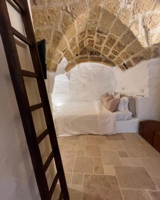 LA SEGRETA DEL CASTELLO, Private Access