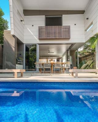 A Perfect Stay - KoKos Beach House 2