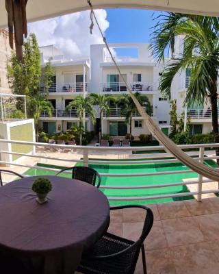 Poolside tranquil apartment in Playa del Carmen