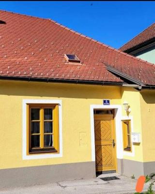 Altstadthaus Marille mit Innenhofterrasse