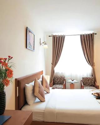 Bunny - Valentine Hotel - Bui Vien Street