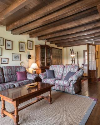 Casa Pinarrets by Totiaran