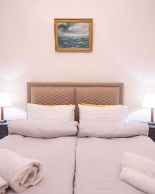 Old Town-Booking Apartment