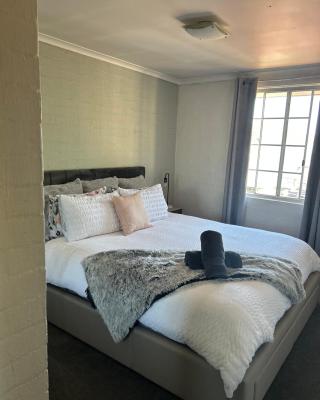 Plush 2 bedroom apartment Kingston