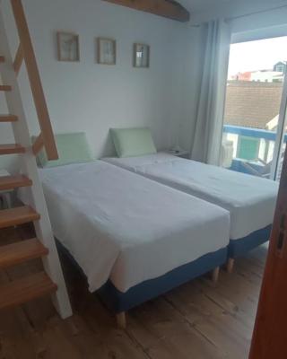 Porto Pim Guest House