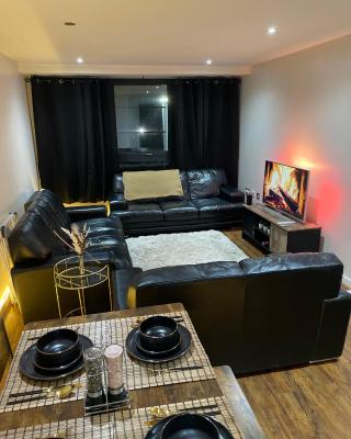 Luxury 1 or 2 bedroom Apartment Birmingham City Centre