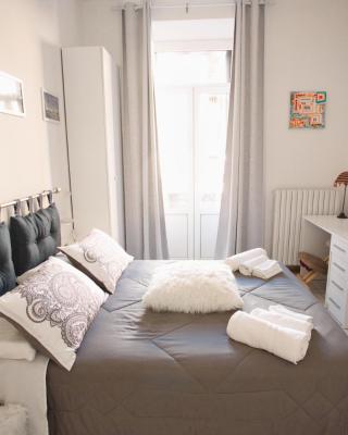 Room in shared apartment, near Lecco