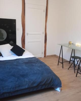 Chambre spacieuse et zen