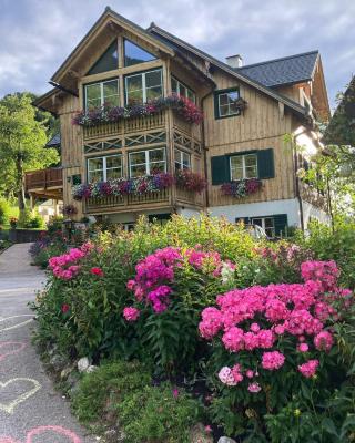 S'Rastl direkt mit Bergpanorama
