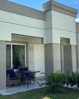 Villa CAS. nueva en Palma Real