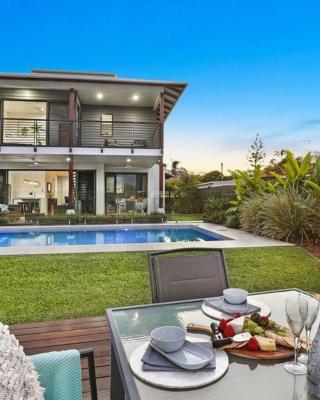 WATERFRONT HOME BORDERING MOOLOOLABA