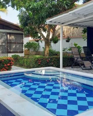 Casa vacacional con Jacuzzi privado y BBQ