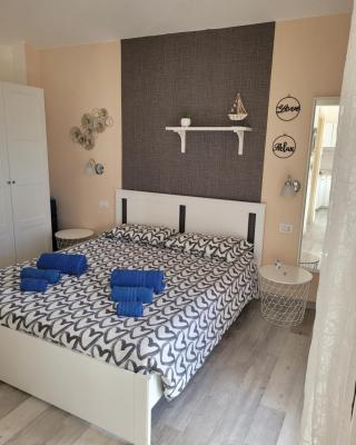 Surf House Mirice