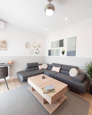 Iviskos Apartment - Hellenic Apartments Avlona