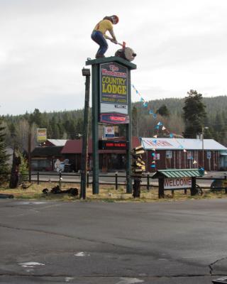 The Woodsman Country Lodge Motel