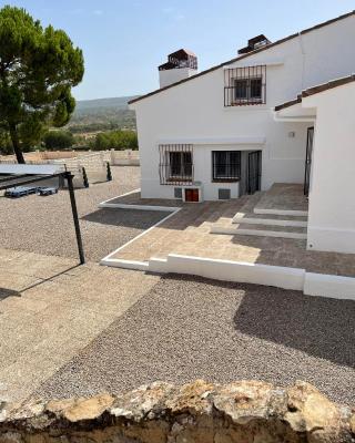 DJM Palms - Shared Casa Rural - Casa Rural Compartida - No es una casa privada