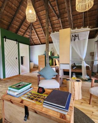 Amare Cabin in the bush with all your needs!