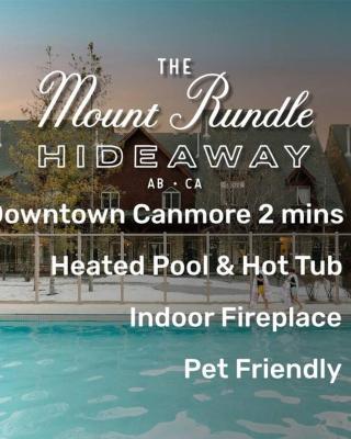 Mount Rundle Hideaway with Heated Pool & Hot Tub and allows Pets