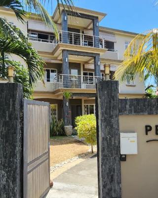 Number 5, Pebble Bay Appartments