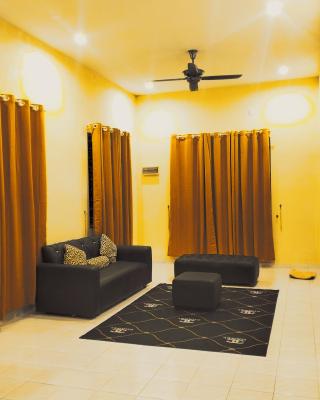 Rezqrich Villa Homestay 1