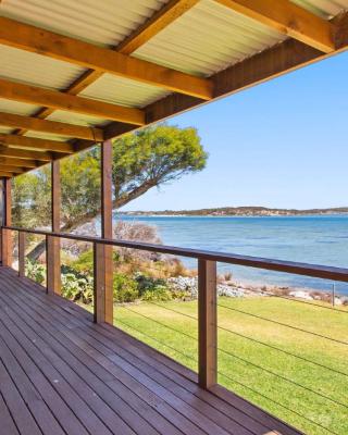 Kellidie Bliss Is Coffin Bay's Touch Of Paradise - Perfect Couples Retreat