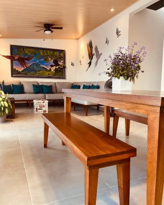 Casa Macaw