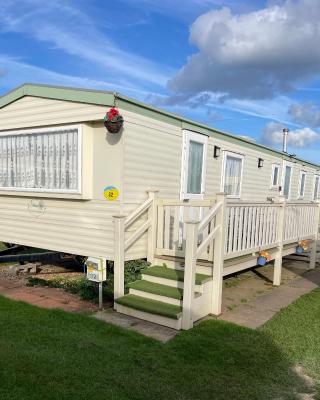 Sealands (Highbury) 8 berth next to Fantasy Island and Beach