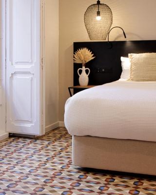 VALOLA Boutique Rooms