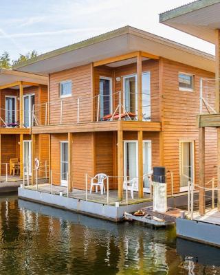 FLOATING HOUSES Classic _ _Schwimm
