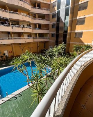 Piscina, Gym/Squash y Playa