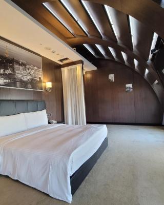 Meworld Hotel - Taipei Main Station