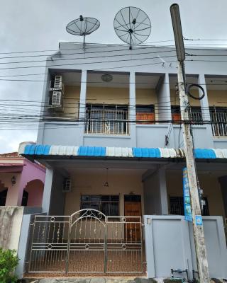 SaamSaao HomeStay Betong สามสาวโฮมสเตย์เบตง 4 Bedroom House for Rent