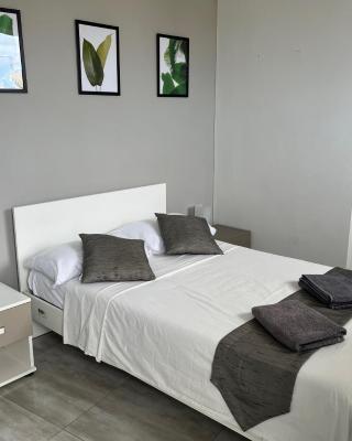 F6 Room 1, Private Room one small double bed shared bathroom in shared Flat