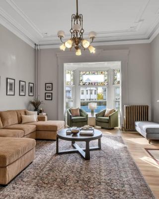 Spacious Second Empire Suite at the Platt Mansion
