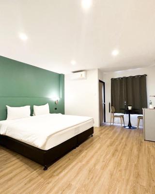 NOW’S HOSTEL