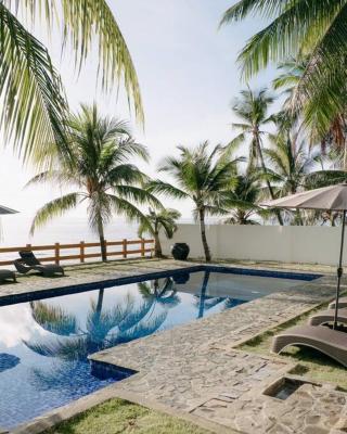 Reef Side Exclusive Beachfront House in Cebu