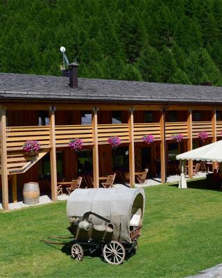 La Tresenda Hotel and Mountain Farm